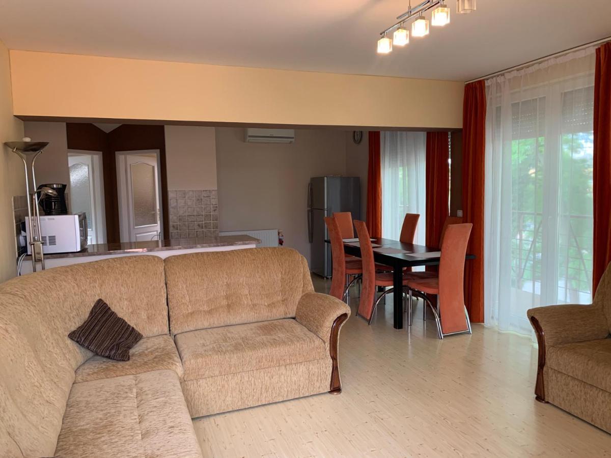 Indi Apartman Siófok Exteriér fotografie